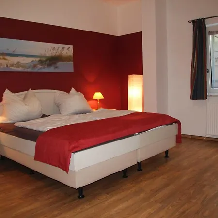 Wauzi Apartment Baabe